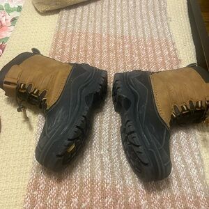 Khombu Boy’s Brown Snow Boots